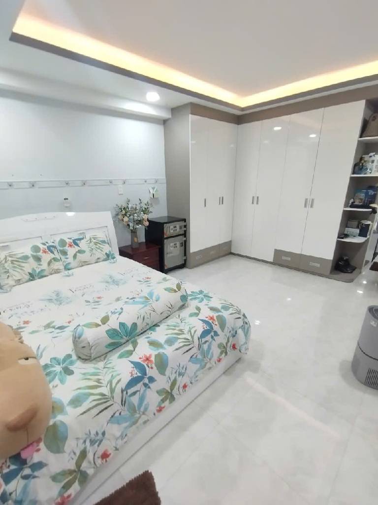 Nhà Huỳnh Thị Hai. 74m2. Hẻm xe hơi. Trung Mỹ Tây. 4x19. Giá 6.9 tỷ